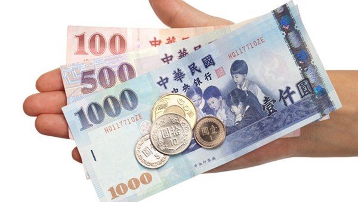 Quy đổi 1 vạn tệ bằng bao nhiêu tiền Việt