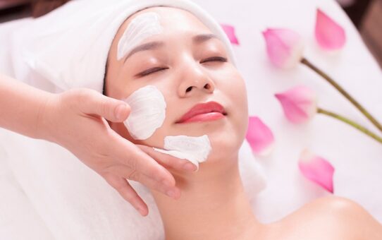 Tẩy Tế Bào Chết Da Mặt Loại Nào Tốt? Top Sản Phẩm Đáng Mua Nhất 2026