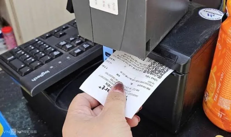 Nghĩa vụ sử dụng hóa đơn điện tử phụ thuộc vào mức doanh thu và đặc điểm bán hàng của từng hộ kinh doanh.