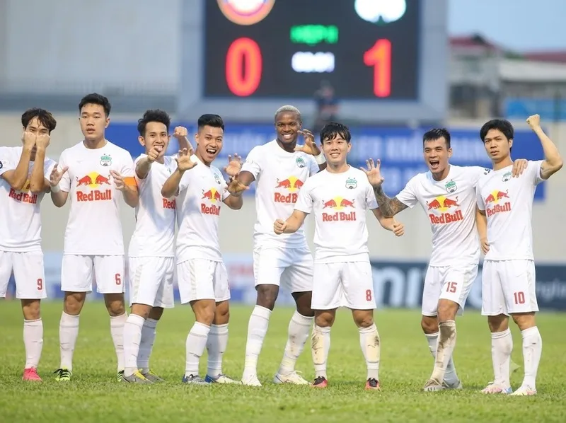 Những thế hệ cầu thủ HAGL tài năng góp phần đưa hình ảnh đội bóng phố Núi đến gần người hâm mộ cả nước.